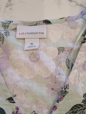 Liz Claiborne Floral V-Neck Blouse in Mint and Lilac XL NWOT